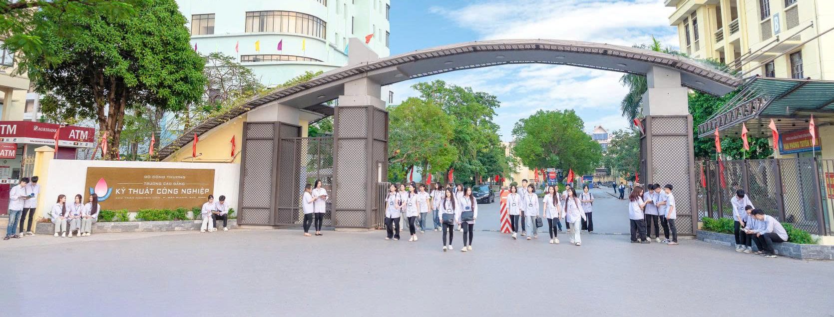 TRƯỜNG CAO ĐẲNG KỸ THUẬT CÔNG NGHIỆP